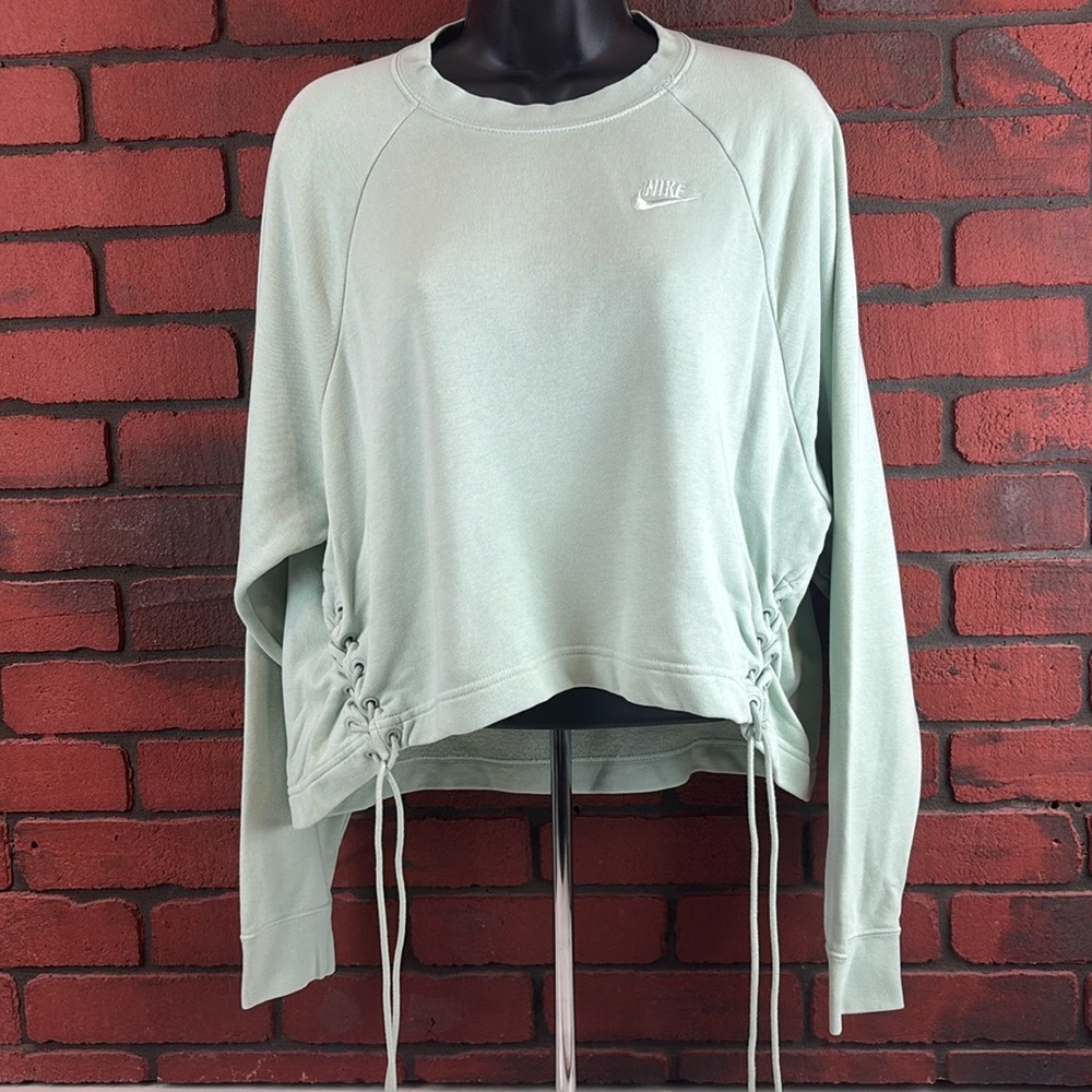 Nike Sweatshirt Womans Medium Mint Green